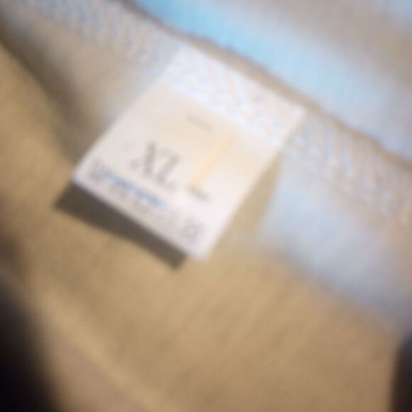 Elastic waist lace and floral cropped pants with pockets & scalloped hem… - Picture 7 of 9